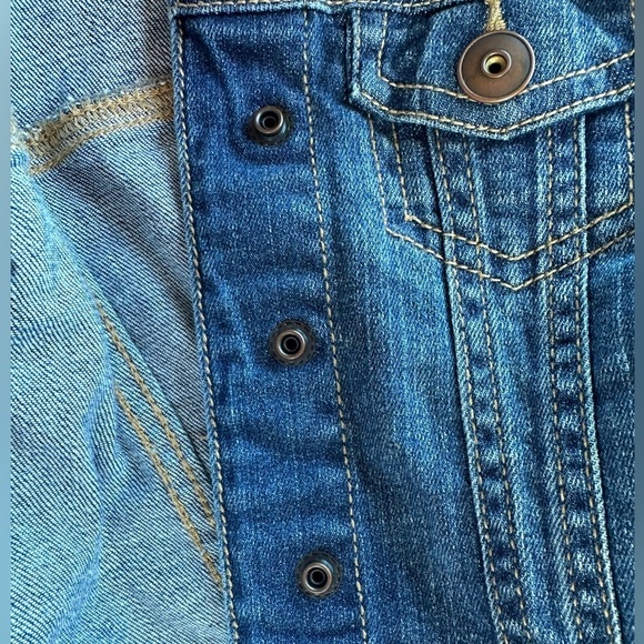 Carter’s 24 Month Medium Wash Denim Jean Jacket - Picture 3 of 6